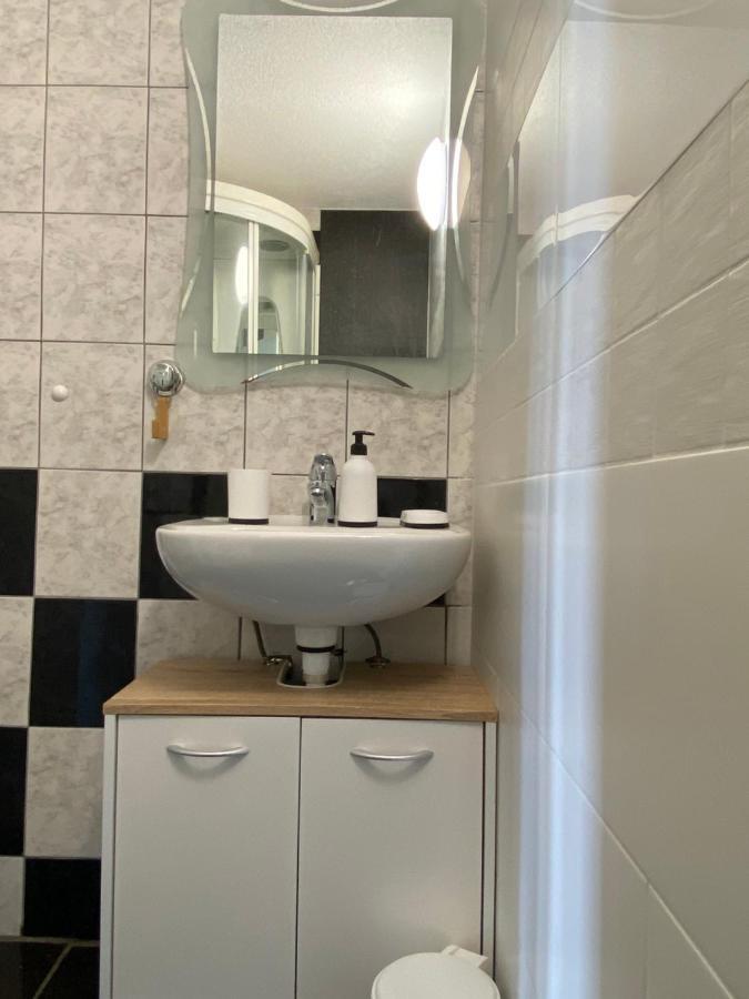 Apartman Tia ริเยกา ภายนอก รูปภาพ
